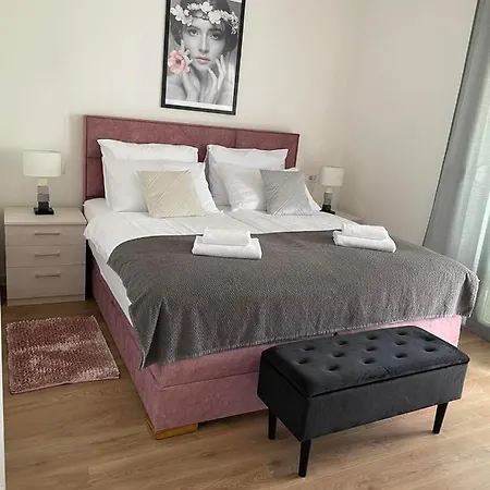 Marena S Bazenom, Villa Vodice