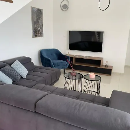 Marena Vodice, Novo Grijanje Bazena! *