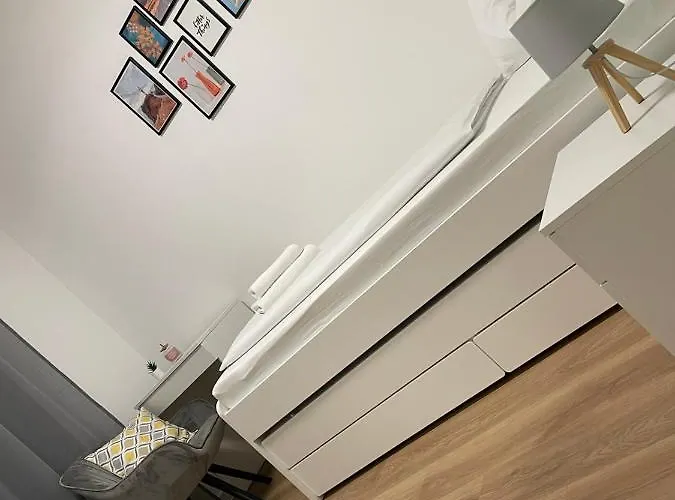 Marena Vodice, Novo Grijanje Bazena! Villa