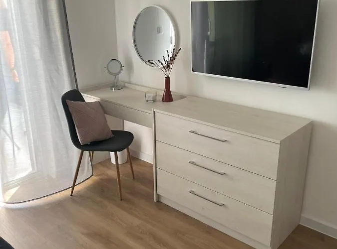 Marena Vodice, Novo Grijanje Bazena! Villa Vodice