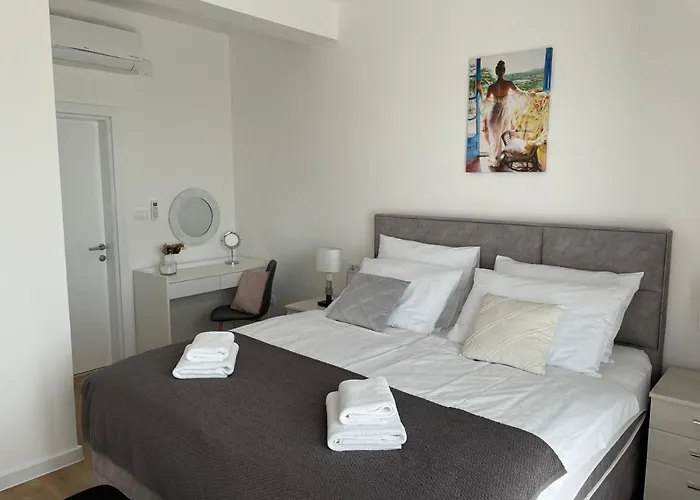 Villa Marena Vodice, Novo Grijanje Bazena! Vodice